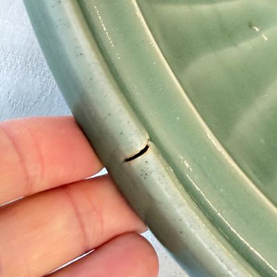 A Chinese Longquan celadon dish with incised floral design — photo 8