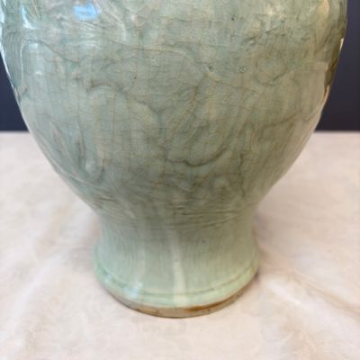 A Chinese Longquan celadon-glazed incised 'Peony' yenyen vase — photo 4