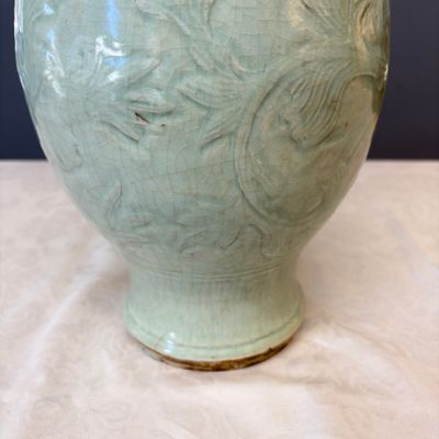 A Chinese Longquan celadon-glazed incised 'Peony' yenyen vase — photo 8