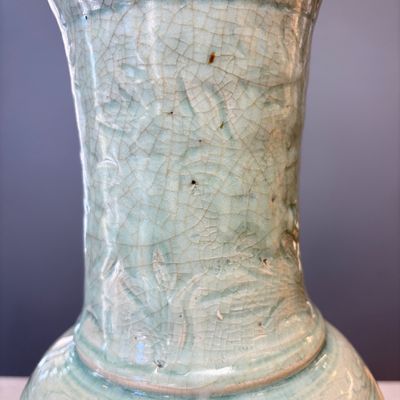 A Chinese Longquan celadon-glazed incised 'Peony' yenyen vase — photo 10