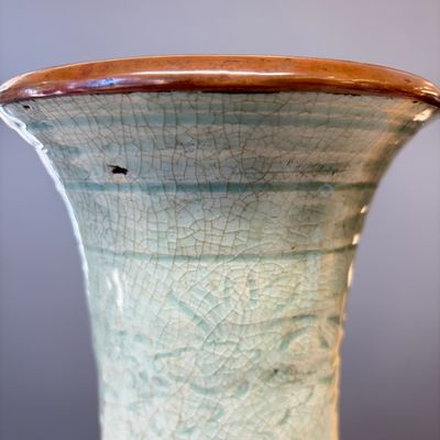 A Chinese Longquan celadon-glazed incised 'Peony' yenyen vase — photo 12