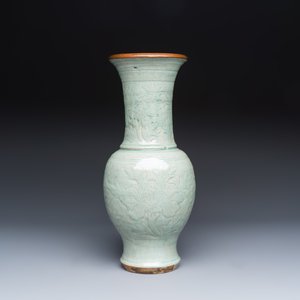 A Chinese Longquan celadon-glazed incised 'Peony' yenyen vase — photo 2