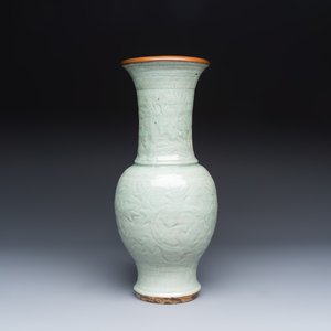 A Chinese Longquan celadon-glazed incised 'Peony' yenyen vase — photo 5