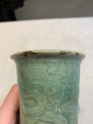 A Chinese Longquan celadon 'gu' vase with 'anhua' floral design and a bowl, Ming — 照片 8