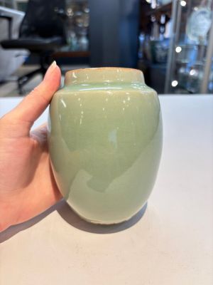 A Chinese Longquan celadon jar and a small Ge-type 'Hu' vase, Song and later — photo 1