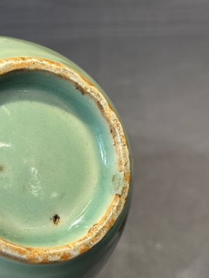 A Chinese Longquan celadon jar, Song — photo 8