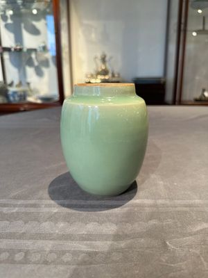A Chinese Longquan celadon jar, Song — photo 1