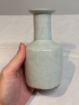 A Chinese Longquan celadon mallet-shaped vase, probably Southern Song — 照片 5