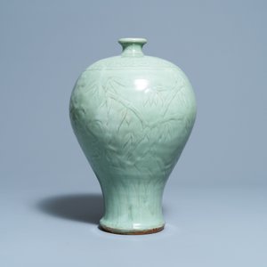 A Chinese Longquan celadon 'meiping' vase with 'Three friends of winter' design, Ming — photo 3