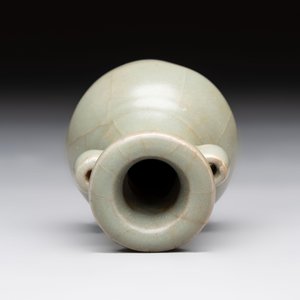 A Chinese Longquan celadon miniature 'Touhu' vase, Yuan/Ming — photo 5