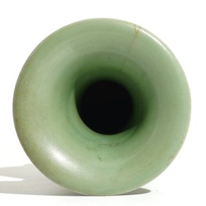 A Chinese Longquan celadon "peony" vase, late Song or Ming — photo 6