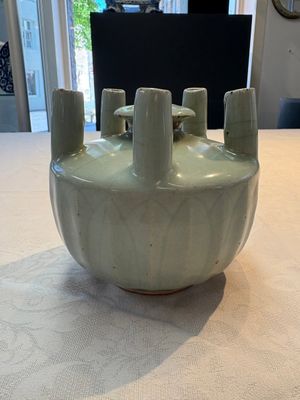 A Chinese Longquan celadon quintuple-tube vase, Yuan — photo 4