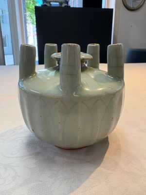 A Chinese Longquan celadon quintuple-tube vase, Yuan — photo 5