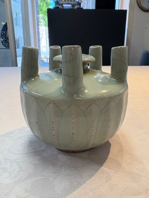 A Chinese Longquan celadon quintuple-tube vase, Yuan — photo 6