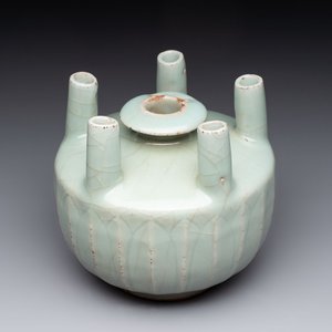 A Chinese Longquan celadon quintuple-tube vase, Yuan — photo 1