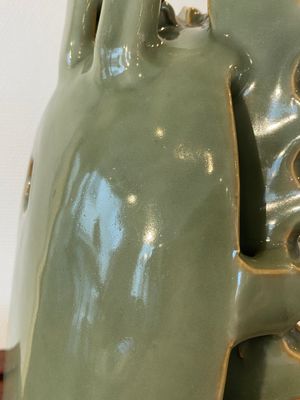 A Chinese Longquan celadon shrine of Guanyin, probably Ming — photo 10
