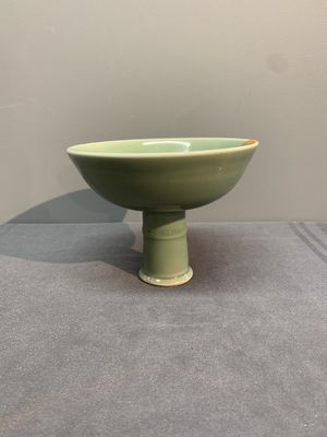 A Chinese Longquan celadon stem cup and two saucers, Ming — photo 4