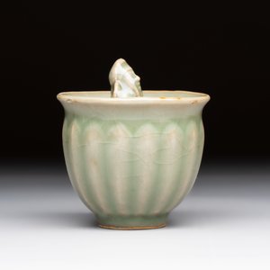 A Chinese Longquan celadon 'Trick Cup', Ming or later — photo 5