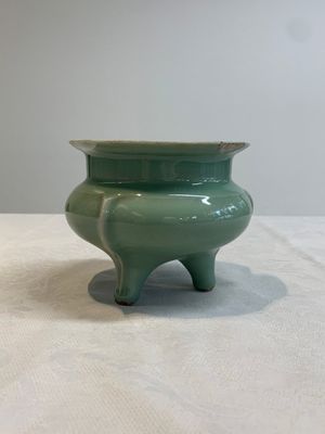 A Chinese Longquan celadon tripod censer, Southern Song — 照片 3