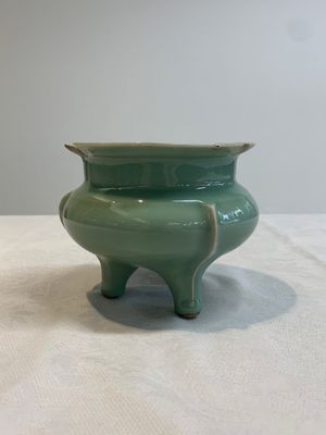 A Chinese Longquan celadon tripod censer, Southern Song — 照片 5