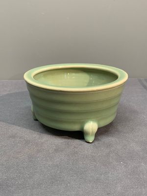 A Chinese Longquan celadon tripod 'trigrams' censer, Song — photo 4