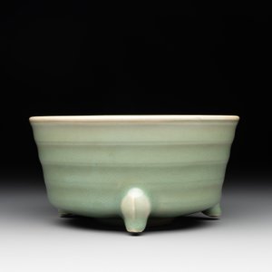 A Chinese Longquan celadon tripod 'trigrams' censer, Song — photo 2
