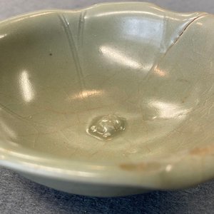 A Chinese Longquan celadon 'turtle in lotus flower' bowl, Song/Yuan — 照片 25