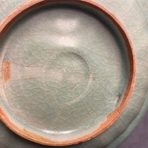 A Chinese Longquan celadon 'twin fish' dish, Song — 照片 9