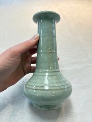 A Chinese Longquan celadon vase, possibly Yuan/Ming — photo 4