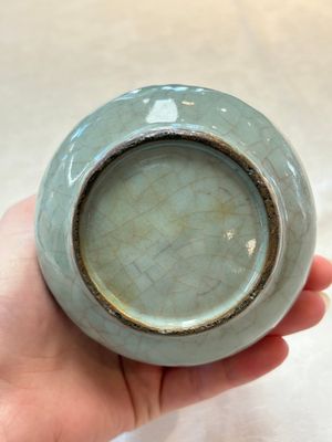A Chinese Longquan celadon vase, possibly Yuan/Ming — photo 6