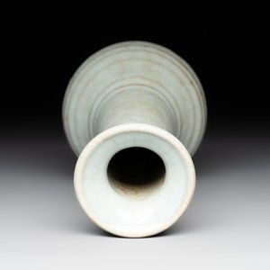 A Chinese Longquan celadon vase, possibly Yuan/Ming — photo 5