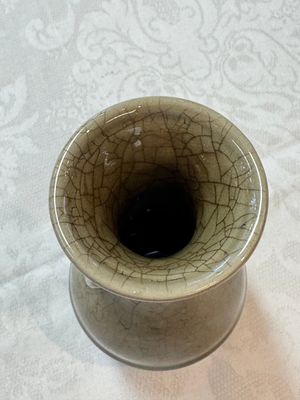 A Chinese Longquan celadon vase with handles, Ming — photo 11