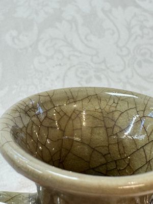 A Chinese Longquan celadon vase with handles, Ming — photo 12
