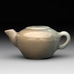 A Chinese Longquan celadon water dropper, Song — photo 2