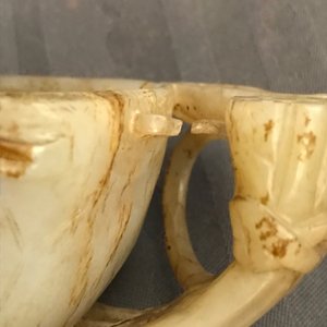 A Chinese lotus-shaped russet jade libation cup, 18/19th C. — photo 14