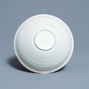 A Chinese luanbai 'fish' bowl, Song/Yuan — photo 3