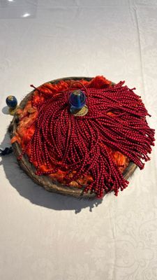 A Chinese mandarin official's court hat with finial and a separate hat finial — foto 1