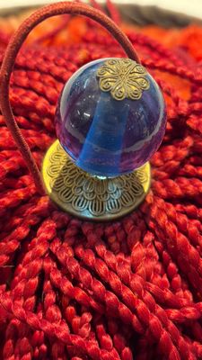 A Chinese mandarin official's court hat with finial and a separate hat finial — foto 10
