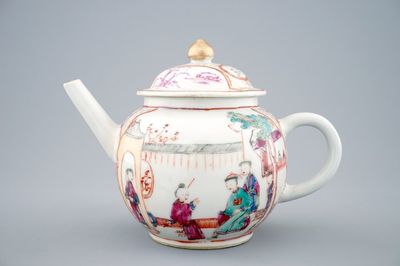 A Chinese mandarin teapot and cover, Qianlong, 18th C.