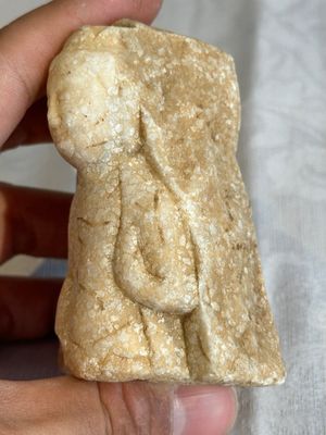 A Chinese marble bust of Buddha, Northern Qi — 照片 2