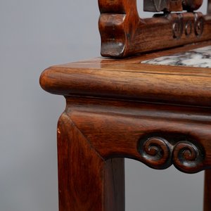 A Chinese marble-inset carved wood chair, early 20th C. — 照片 11