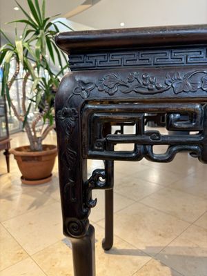 A Chinese marble-topped hongmu console table, 19/20th C. — photo 15