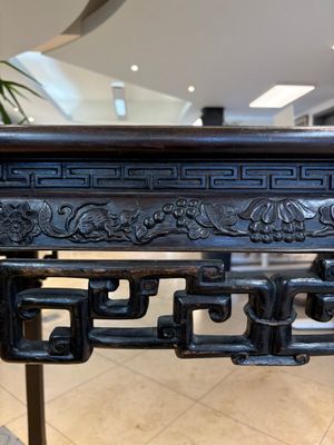 A Chinese marble-topped hongmu console table, 19/20th C. — photo 17
