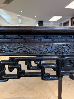 A Chinese marble-topped hongmu console table, 19/20th C. — photo 19