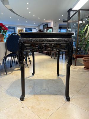 A Chinese marble-topped hongmu console table, 19/20th C. — photo 2