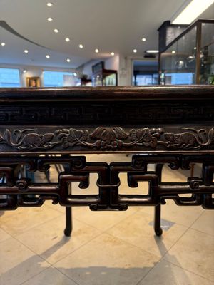A Chinese marble-topped hongmu console table, 19/20th C. — photo 22