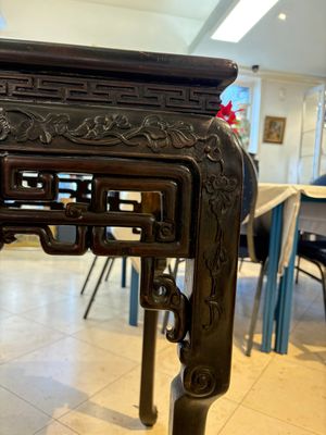 A Chinese marble-topped hongmu console table, 19/20th C. — photo 28