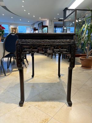 A Chinese marble-topped hongmu console table, 19/20th C. — photo 4