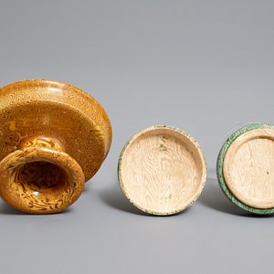 A Chinese marbled ware stem bowl and box with cover, Song or later — 照片 7