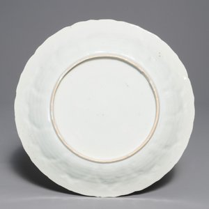 A Chinese 'milk and blood' dish with a horse carriage, Kangxi — 照片 2